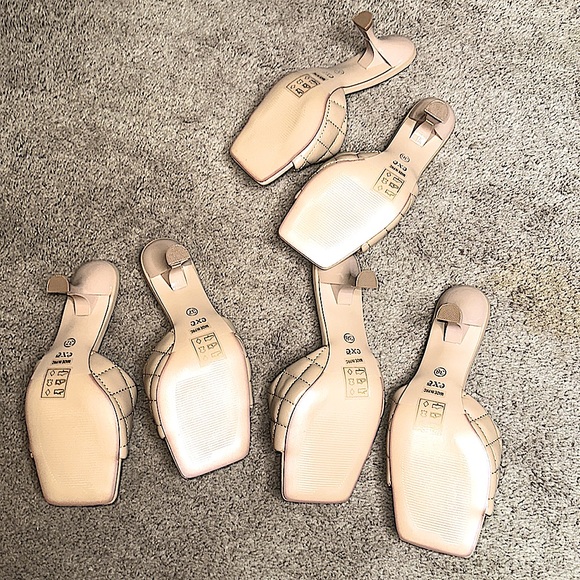 Summer in ❄️ ? Yes why not! Enjoy a nice manicure in these👡 sure 2 please - Picture 4 of 6